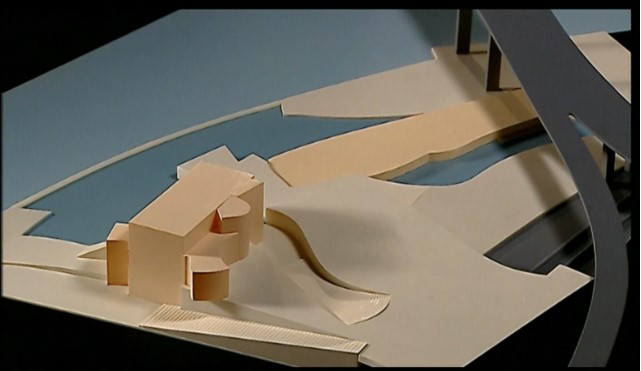 Une maquette du musée Guggenheim nous permet de comprendre comment les espaces sont répartis